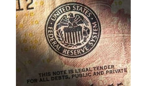 静待美联储会议纪要，美股指期货持平，现货黄金反弹至4400美元，在岸人民币破7 ... ...